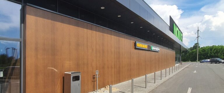 novus 768x321