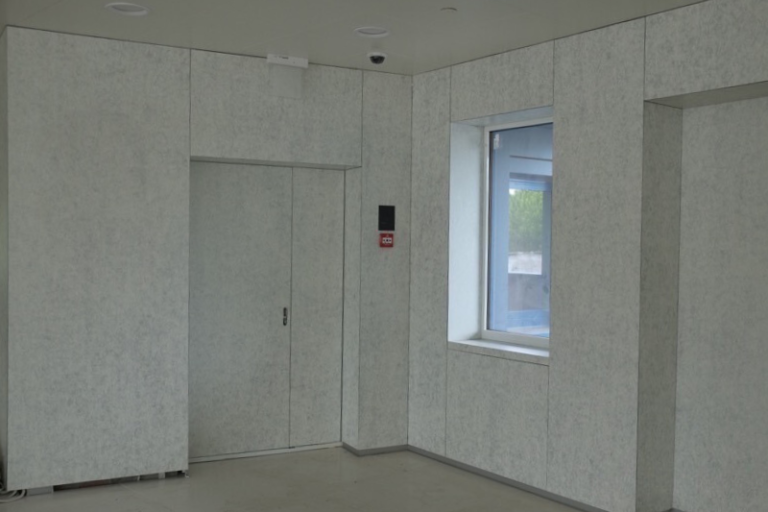 obshivka stin ubi biznes gotel 10 768x512
