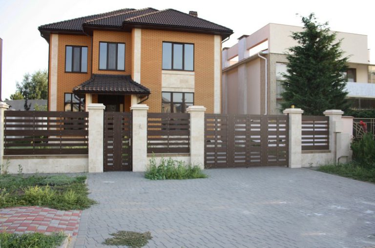 parkan i vorota v sovinyoni 768x509