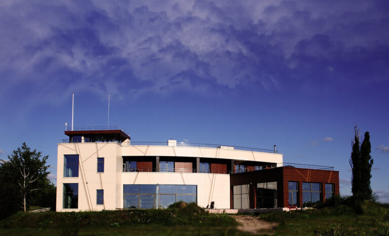 privatniy kotedzh 768x467