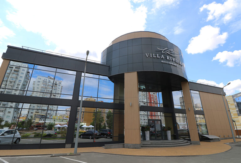 restoran villa riviera 768x521