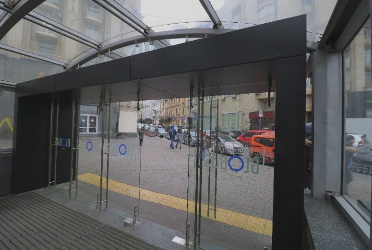 tts globus 9 768x517
