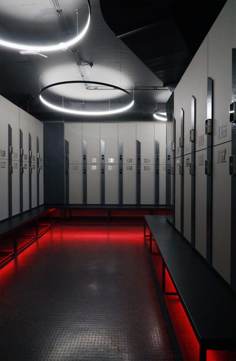 lokeri v go hard fitnessspa 10 768x1176
