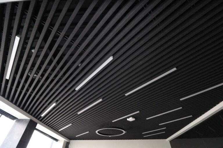 povstyani steli hunter douglas 8 768x512
