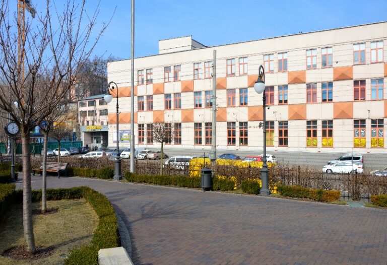rekonstruktsiya fasadu 8 768x526