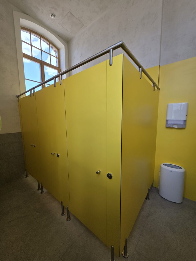 sanvuzol v administrativnomu korpusi medicnogo centru sv paraskevi 4 768x1024