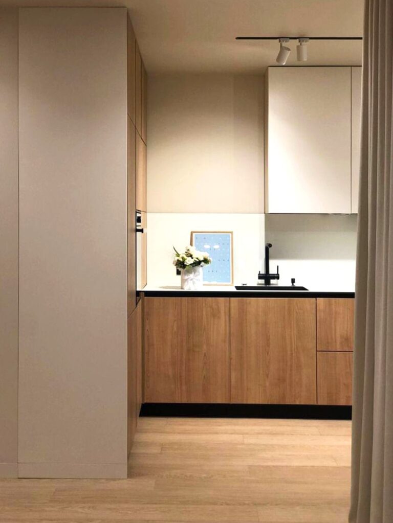 balans biloho 6 768x1023