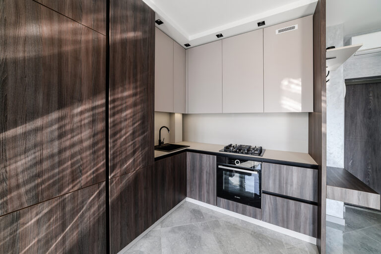kuhnya studio light 1 768x512