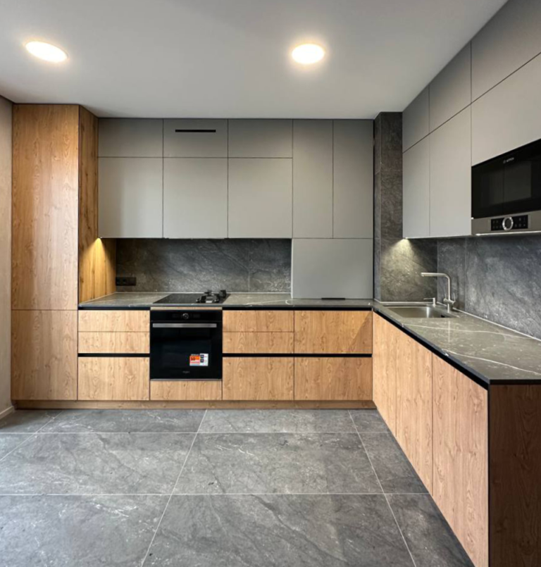 kuhnya wood stone 768x805
